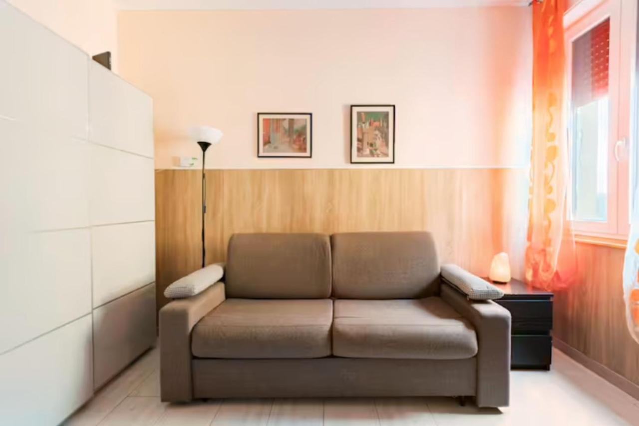 Milan Sweet Home Metro, Linate E Sky Studio Kültér fotó